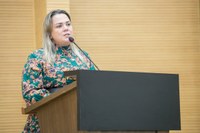 Cláudia de Jesus destaca mandato coletivo durante sessão ordinária