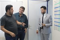 Deputado Delegado Camargo visita Hospital João Paulo II e recebe demandas de diretores