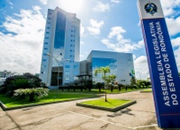 Deputados aprovam correção salarial de servidores da Alero