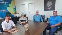 Vereadores de São Felipe do Oeste visitam gabinete do Deputado Jean Mendonça