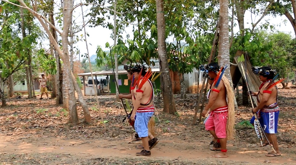 Indígenas Paiter Suruí. — Foto: Ubiratan Suruí/Arquivo pessoal