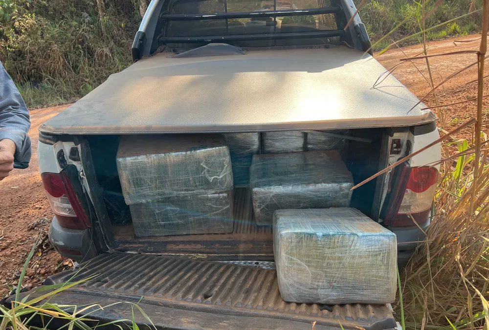 Drogas encontradas em veículo em Alta Floresta do Oeste (RO) — Foto: PF/Divulgação