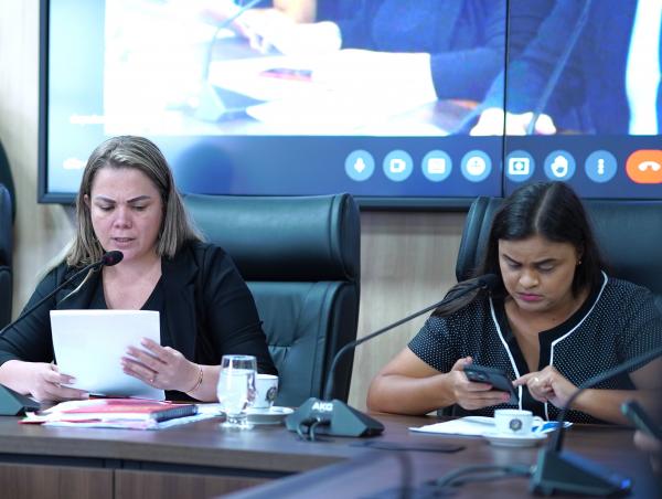 Cláudia de Jesus expressa preocupação com reclamações sobre os atendimentos de saúde