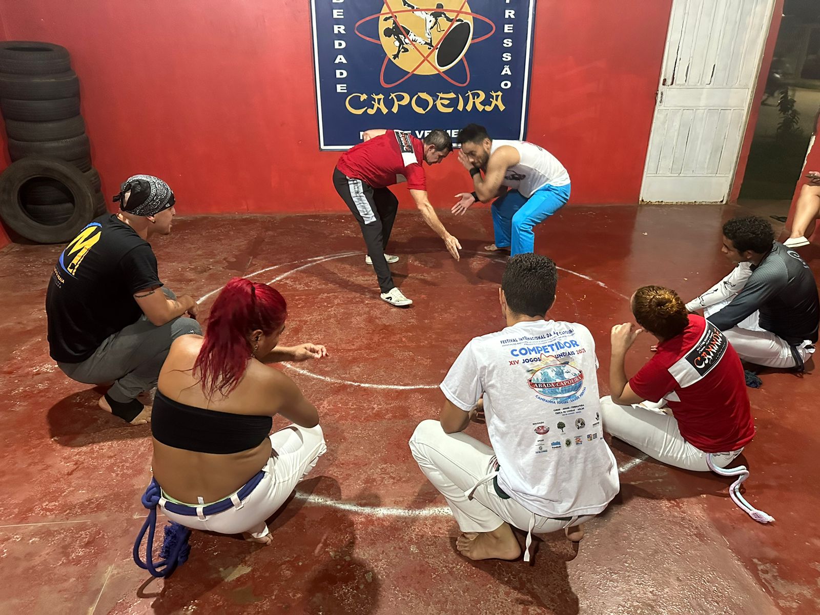 Uma seletiva entre as academias foi realizada para escolha dos melhores capoeiristas
