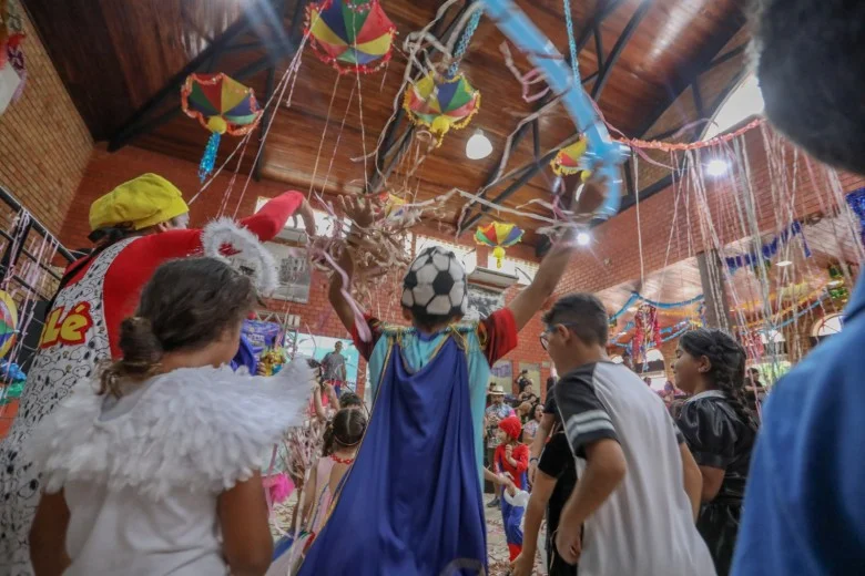 Além de ilegal, o trabalho infantil coloca crianças e adolescentes em risco