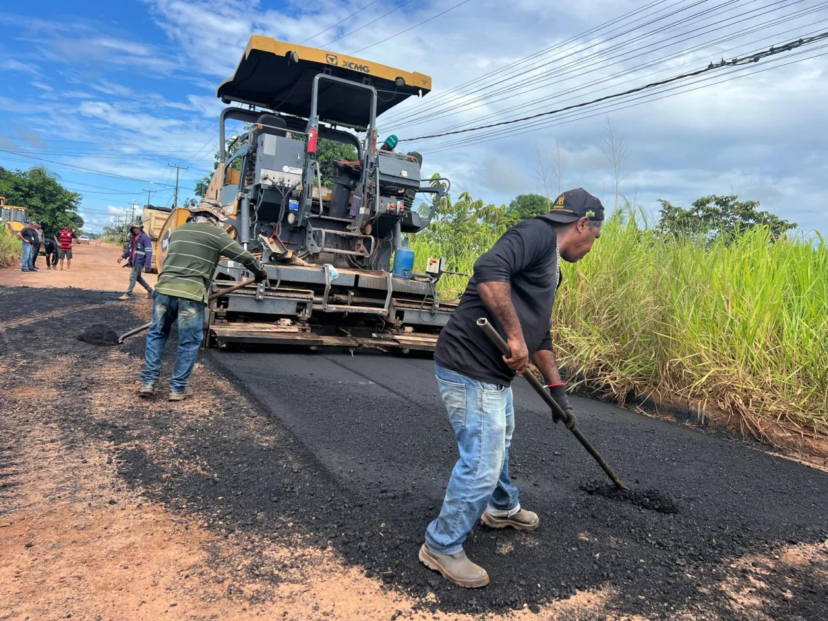 A iniciativa reforça o compromisso da gestão municipal com a manutenção da infraestrutura e a melhoria da qualidade de vida no distrito