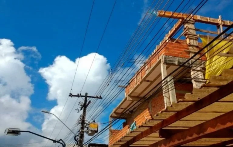 Energisa alerta | riscos acidentes| |rede elétrica |obras e reformas