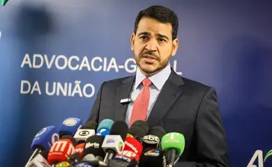 Brasília (DF), 01/07/2025 - o ministro da AGU, Jorge Messias, informou que a ação declaratória de constitucionalidade foi apresentada após solicitação feita pelo presidente Luiz Inácio Lula da Silva e com base em estudo técnico e jurídico solicitado ao órgão na semana passada.
Foto: José Cruz/Agência Brasil