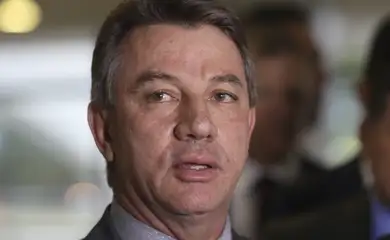 O governador de Roraima, Antônio Denarium, fala à imprensa no Palácio do Planalto.
