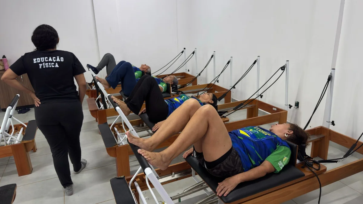 Pilates trabalha não apenas o fortalecimento físico, mas também o bem-estar geral dos alunos