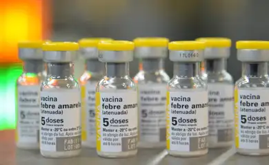 São Paulo - Inauguração da linha final de produção da vacina contra febre amarela na unidade Libbs Farmacêutica, uma empresa privada que fez acordo de transferência de tecnologia com o Instituto de Tecnologia em Imunobiológicos (Bio