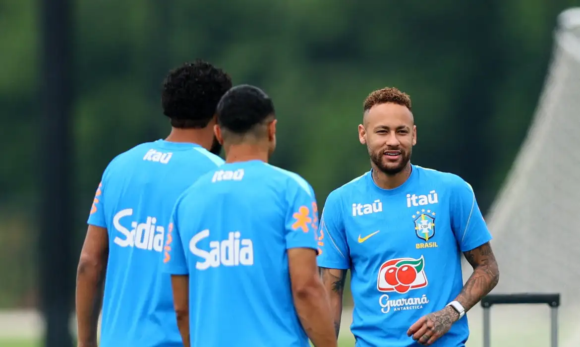 Reuters/Caean Couto/Proibida reprodução Soccer Football - FIFA World Cup 2026 - Brazil Training - Columbia Park Training Facility, Morristown, New Jersey, U.S. - June 26, 2026 Brazil's Neymar Jr. and teammates during training Reuters/Caean Couto/Proibida reprodução