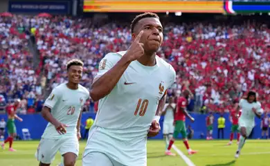 Soccer Football - FIFA World Cup 2026 - Quarter Final - France v Morocco - Boston Stadium, Foxborough, Massachusetts, U.S. - July 9, 2026 France's Kylian Mbappe celebrates scoring their first goal IMAGN IMAGES via Reuters/David Butler Ii