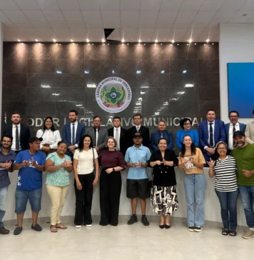 Central de Libras: Amanda Areval consegue aprovação de projeto de lei que disponibilizará intérpretes à comunidade surda de Vilhena