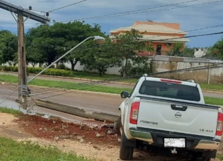 Rondônia registra 115 colisões contra postes em 2026. Energisa alerta para riscos e consequências